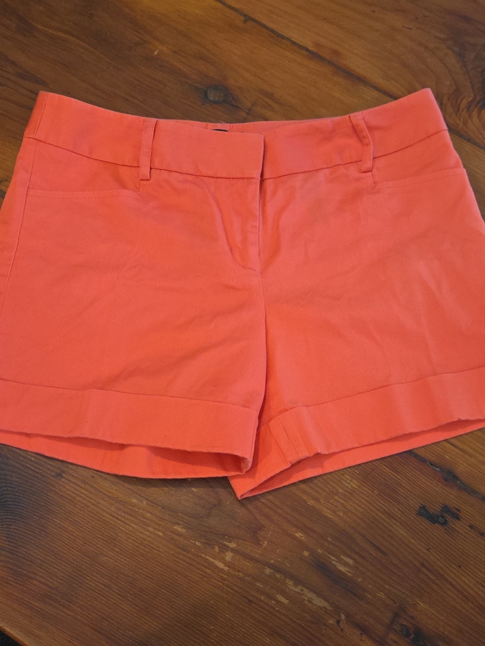 Express Editor Size 2 Womens Shorts